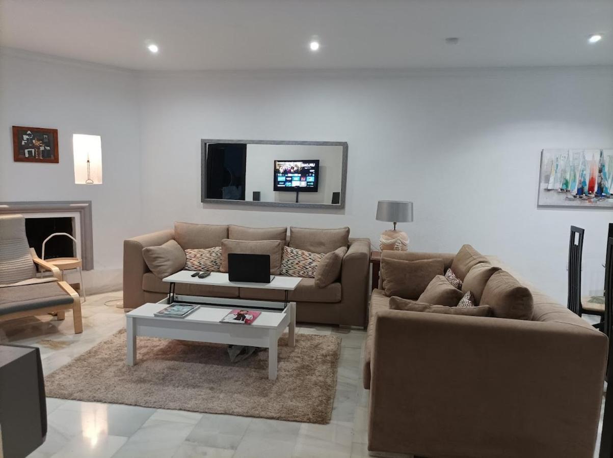 Large 2 Bed Apt Puerto Banus Marina Private Parking Marbella Exterior foto
